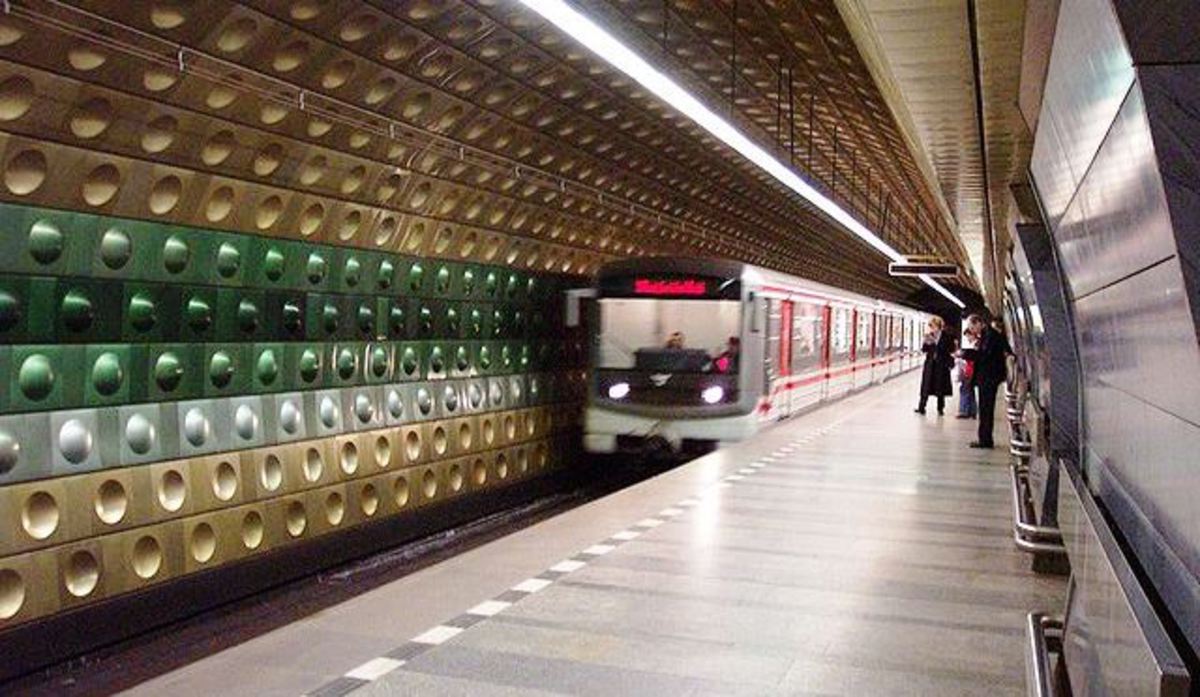 Dopravní hrůza za bílého dne: teror v pražském metru