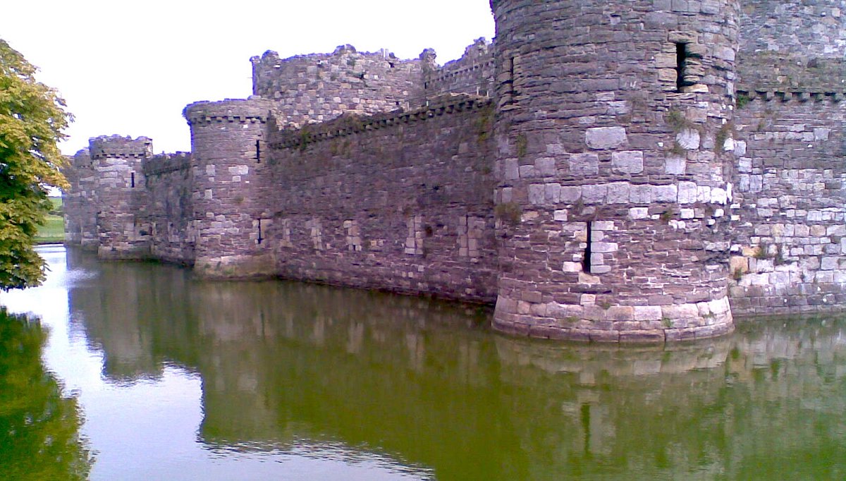 Beaumaris Castle on Anglesey.jpg