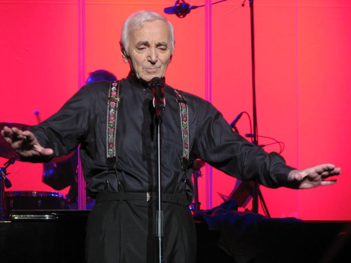 Napoleon šansonu Charles Aznavour je v Česku