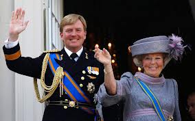 Nizozemská královna Beatrix 
předá trůn nejstaršímu synovi