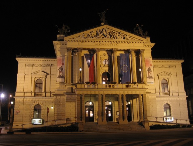 V budově Státní opery zářili
mistři Mahler, Gigli i Caruso