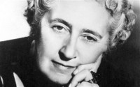 Královna detektivky Agatha Christie.