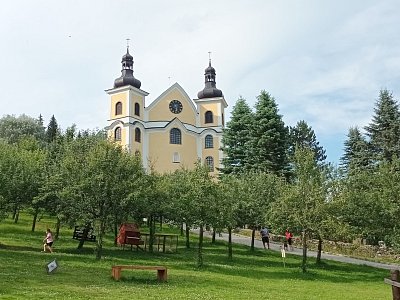 02- Kostel Nanebevzetí Panny Marie v Neratově