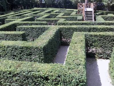 12-tento-labyrint-je-na-louceni-nejrozsahlejsi-1.jpg