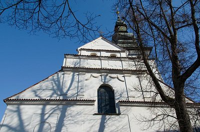 17  Klasicistně upravené průčelí sv. Bartoloměje