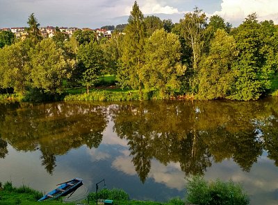 Bydlíme u řeky (2)