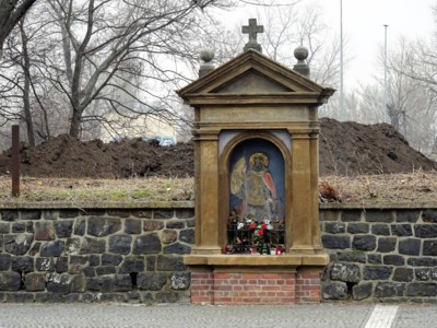 Výklenková kaplička s obrazem sv. Václava *