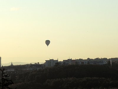Balon nad Prahou dnes ráno*