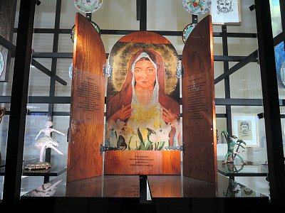 Romský oltář v Národopisném muzeu v Letohrádku Kinských