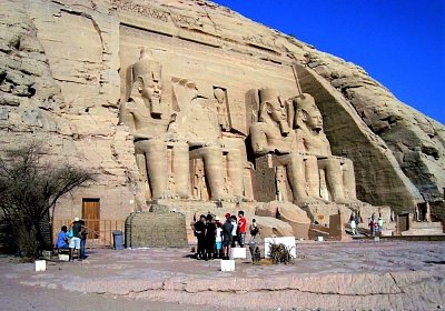 Chrám Ramesse II – Abu Simbel.  *