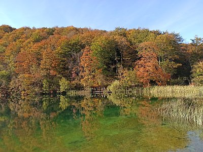 Barevné jezero