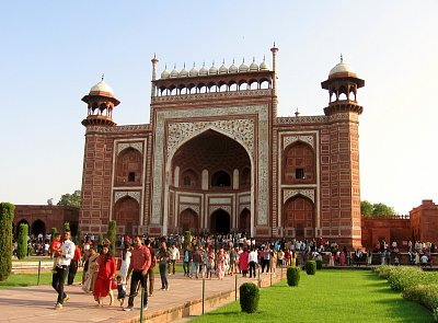 Vstupní brána do Taj Mahalu