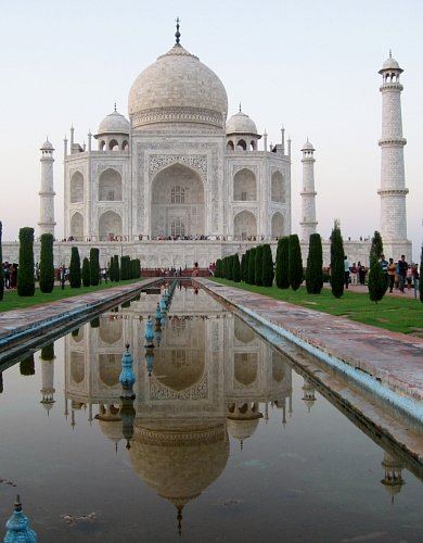 Taj Mahal -zrcadlení ve vodě