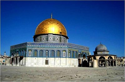 Kubbat al-Sakhra – muslimský Skalní dóm na jeruzalémské Chrámové hoře. *