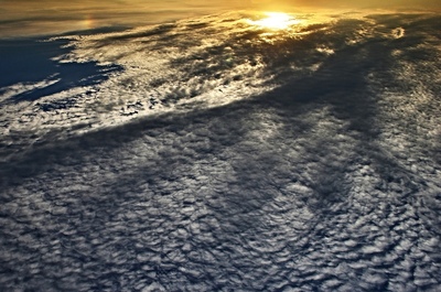 "Západ slunce nad Atlantikem z letadla" *