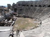 Side - antické divadlo