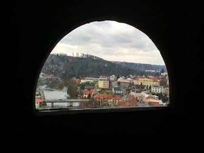 Pohled z okna vyhlídkové věže