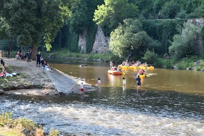 Český Krumlov - na řece pod zámkem