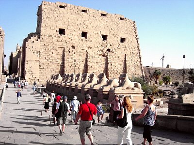 Vstup do chrámu boha Amona v Karnaku