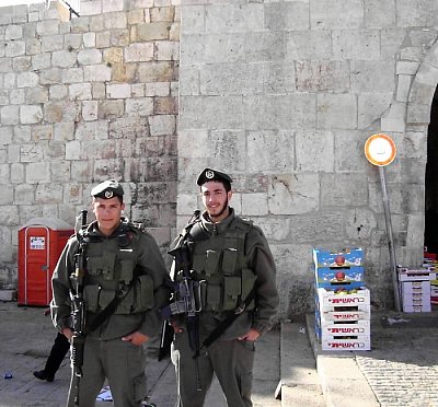 Jeruzalém, vojenská stráž u Jaffské brány