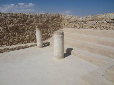 zbytky nejstarší synagogy na Masadě