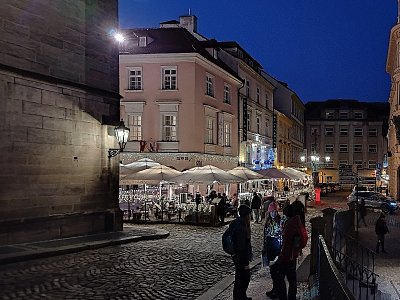 Dražické náměstí - čtyřramenný kandelábr