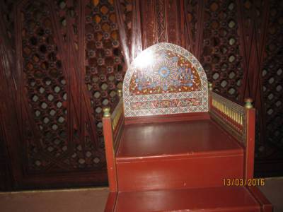 mešita -stolice pro ímána