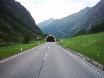 tunel-po-rakousku.jpg