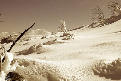 Krkonošská zkratka aneb cesta závějemi do neznáma