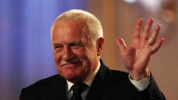 Názory starších na Václava
Klause se diametrálně liší